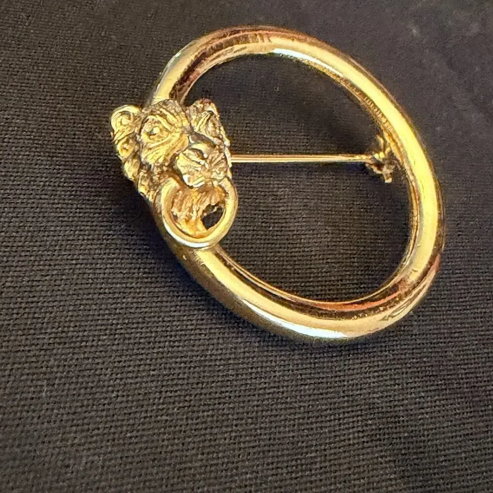 Vintage 1980 MIMI DI N Gold Tone Lion’s Head Door Knocker Brooch Mimi Di Nascemi